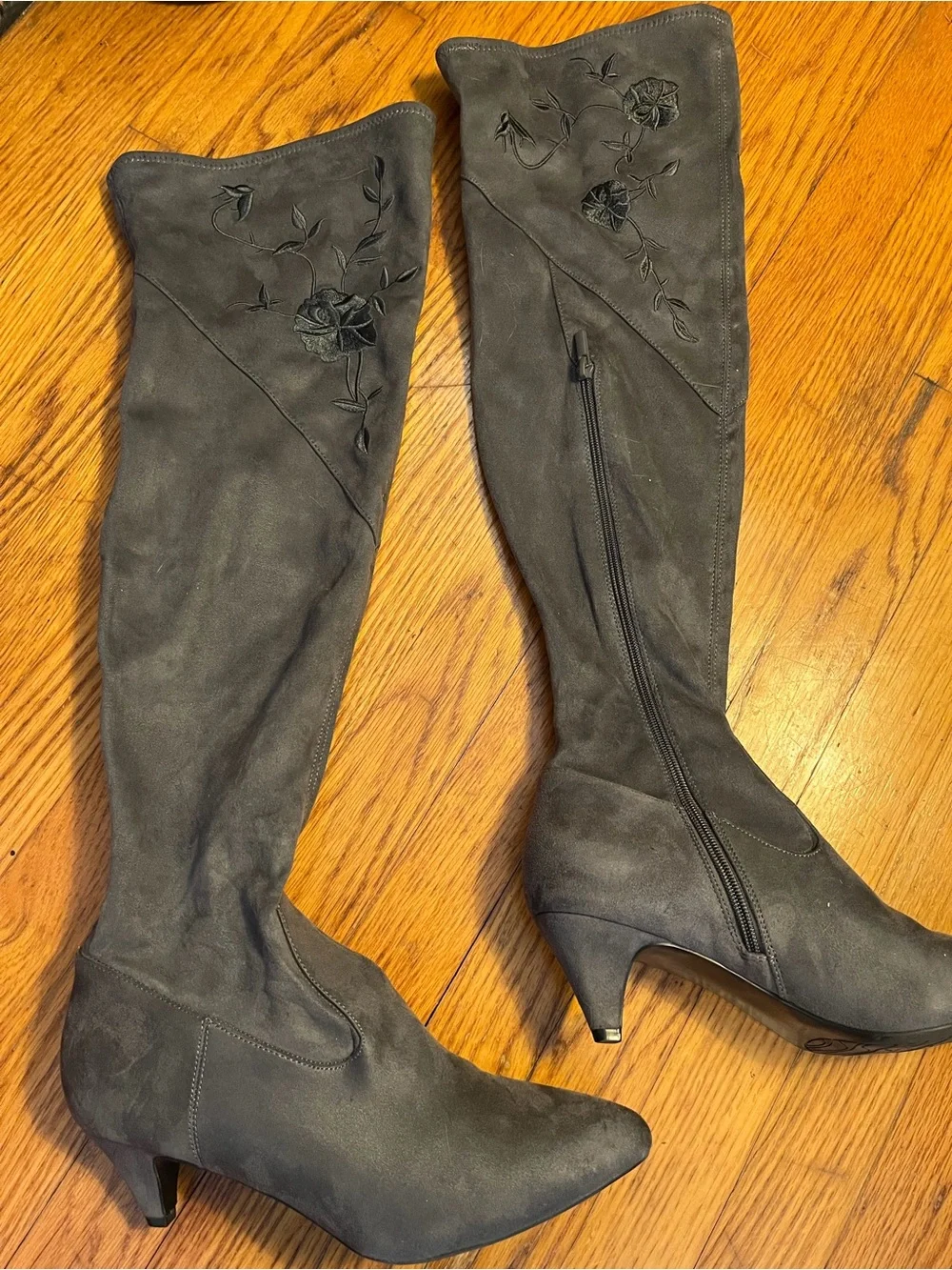 Women's Gray man-made Suede like Knee-High Boots with Floral Embroidery
